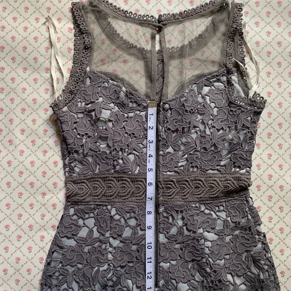 Super cute Soieblu lace dress - Picture 6 of 8